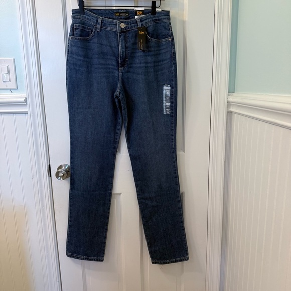 Lee Blue Relaxed Fit Straight Leg Jeans Classic Style Women’s Size 10 Long - Picture 1 of 9